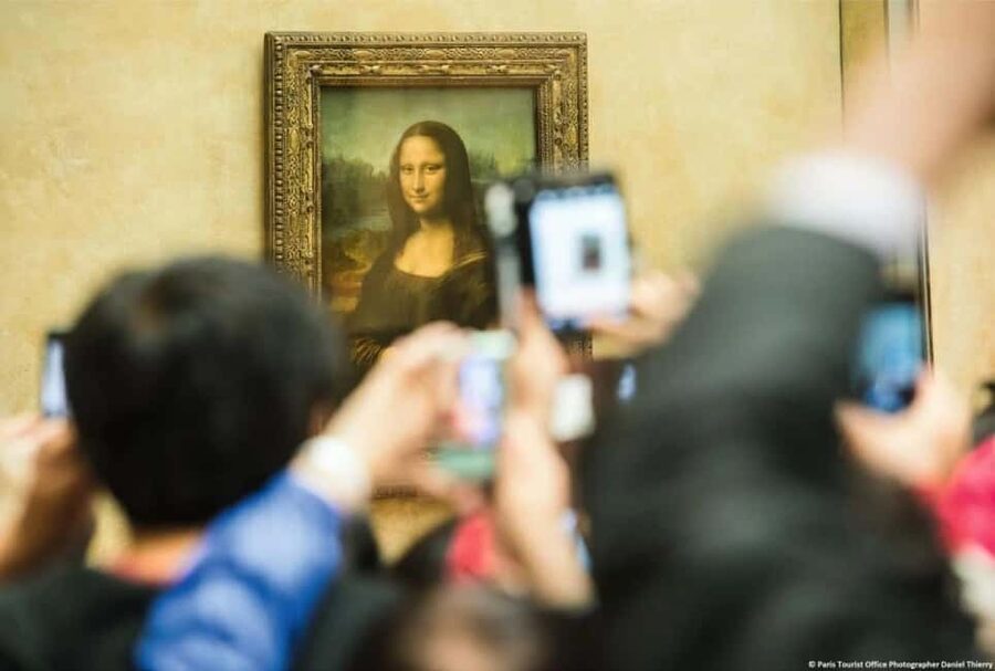 Paris: Louvre Museum Hosted Entry & Masterpieces Audio Guide - Should You Book This Louvre Hosted Entry and Audio App?