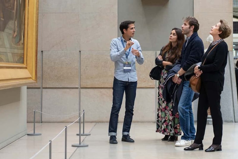 Paris: Louvre Museum Masterpieces Private Small Group Tour - The main highlight circuit inside the Louvre Museum