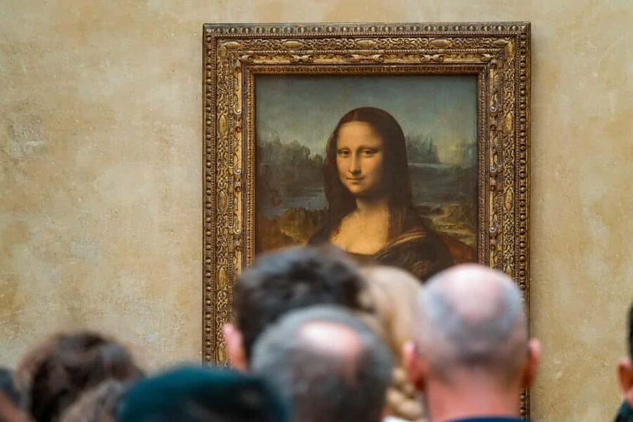 Paris: Louvre Museum Timed Entry Ticket & Pop Culture Tour - Skip-The-Line Timed Entry at the Louvre Pyramid