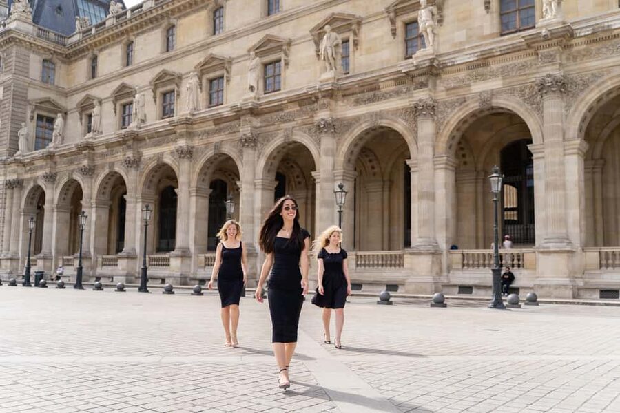 Paris: Louvre photoshoot or Seine bridges Eiffel Tower walk - Who this is best for (and who might want to skip it)