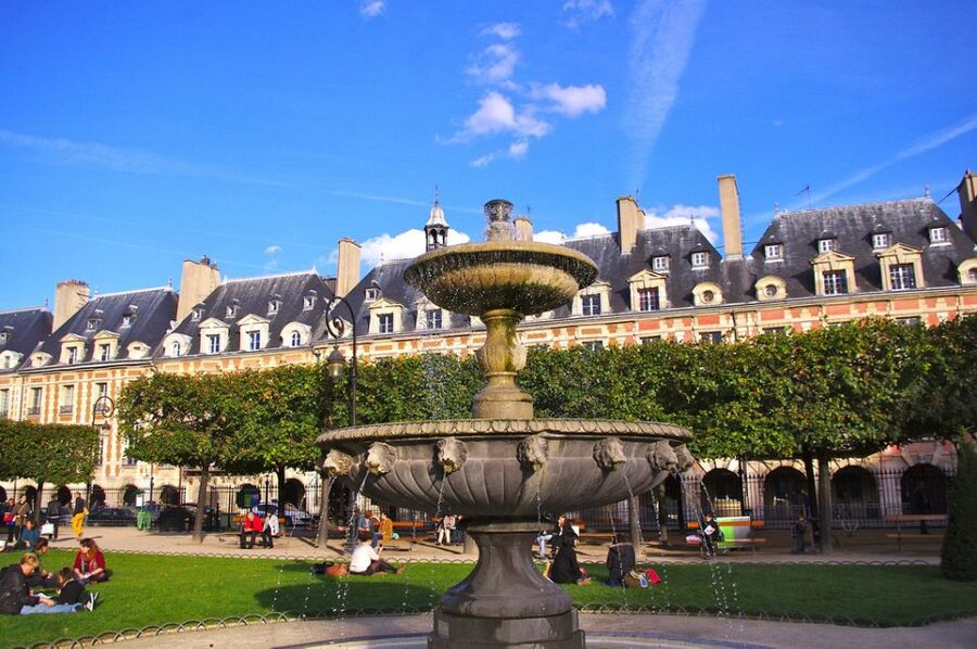 Paris Marais Quarter 2-Hour Private Walking Tour - Key things to know before you book