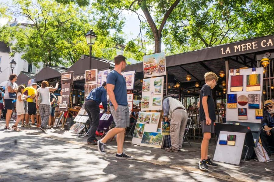Paris Montmartre: 2-Hour City Tour in German - Hidden Corners, Everyday Life, and Why Stories Matter on a Short Tour