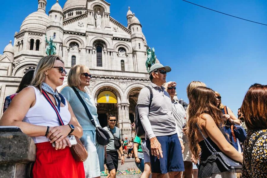 Paris: Montmartre Cheese, Wine & Pastry Guided Walking Tour - Savory bites that show why French food tastes different