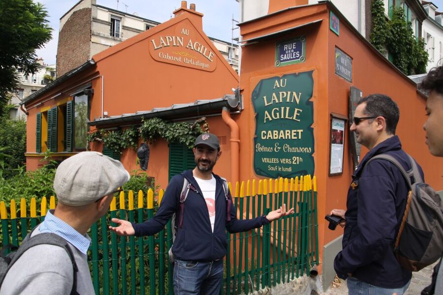Paris: Montmartre Culture and Local Pastries Walking Tour - Moulin Rouge Cabaret: Ending at the Big Icon