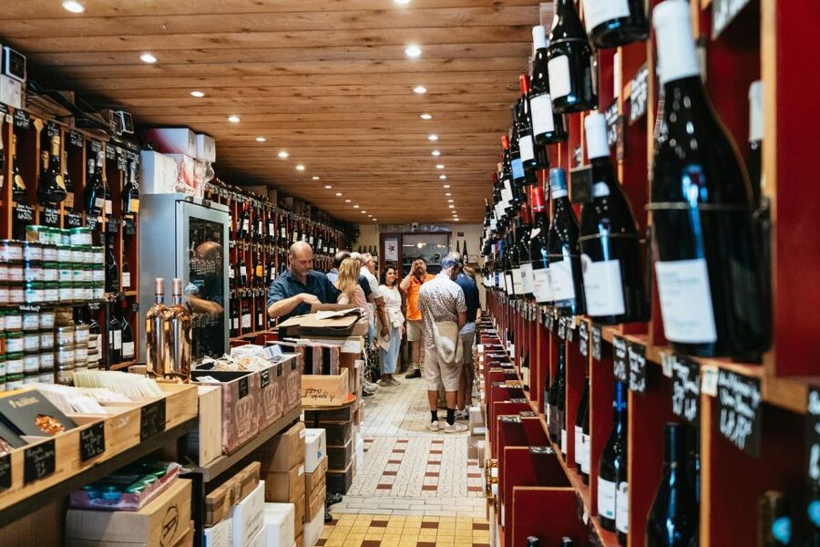 Paris: Montmartre Food and Wine Guided Tour - What the group size changes: small-group pacing that feels personal