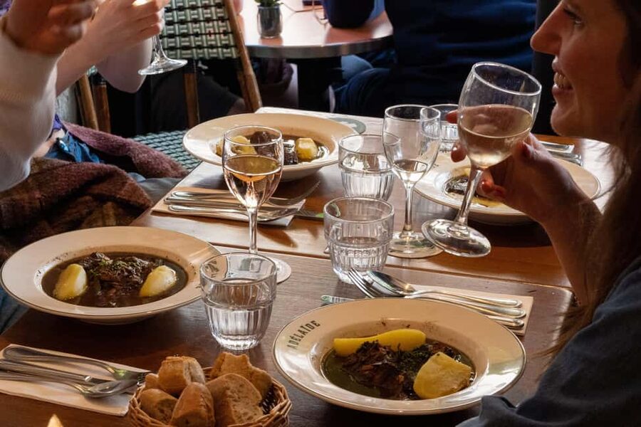 Paris: Montmartre Food Tour with Full Meal - Should you book the Montmartre Food Tour with Full Meal?