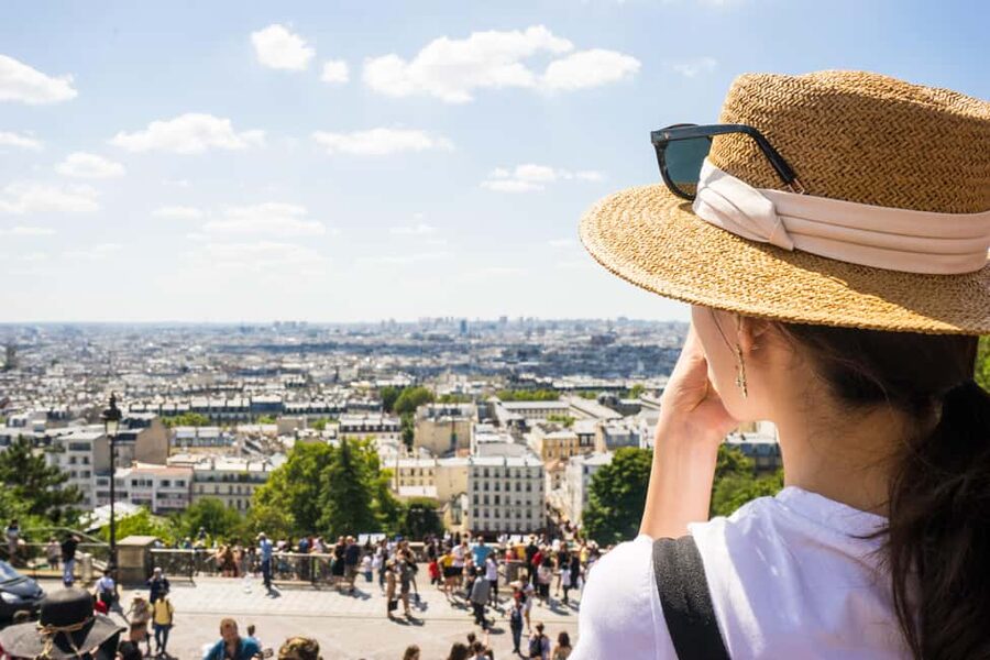 Paris: Montmartre Group Tour in German - Price and Value: Why $35 Can Be a Good Deal Here