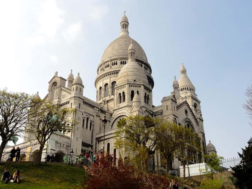 Paris : Montmartre highlights walking tour - Key Montmartre Stops You Will Hit on This 105-Minute Walk