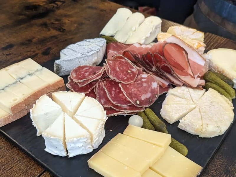 Paris: Montmartre/Pigalle Foodie Tour with Tastings - The Tasting Plan: Savory Hits, Sweet Stops, and Seasonal Swaps