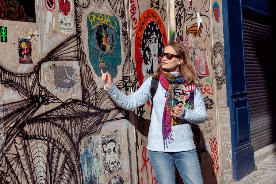 Paris: Montmartre Street Art Tour with an Artist - Street art etiquette and the no-video recording rule
