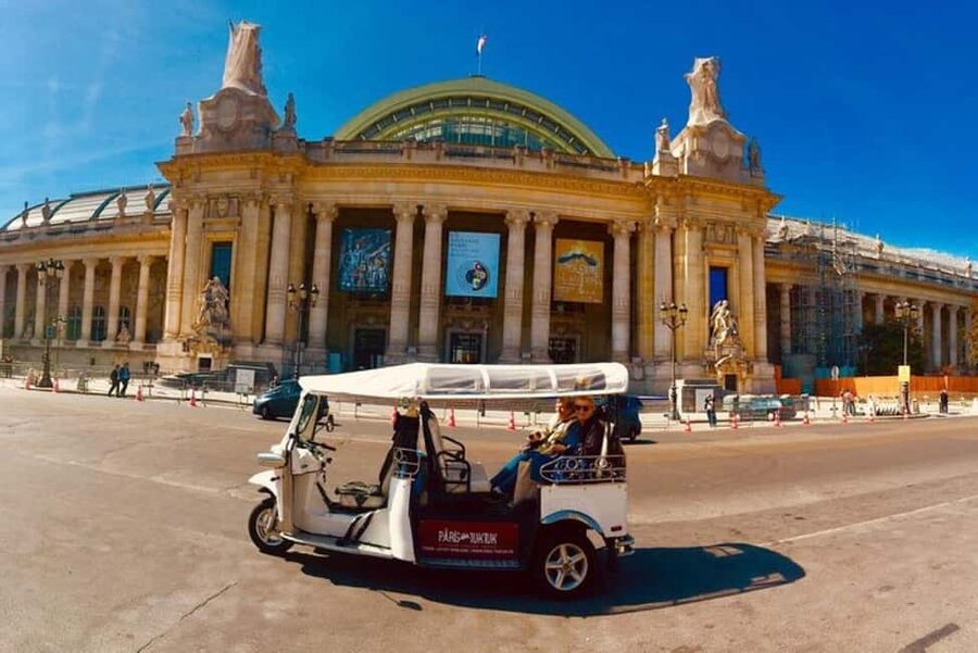 Paris: Most Iconic Monuments Guided Tour by Tuk Tuk - Where You Meet by Invalides and How the 3-Hour Loop Feels