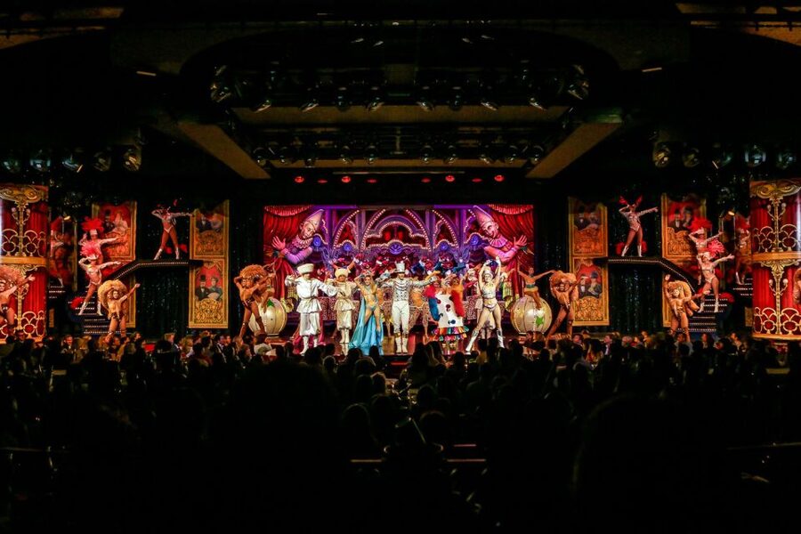 Paris: Moulin Rouge Cabaret Show Ticket with Champagne - Who should book this Moulin Rouge ticket with Champagne