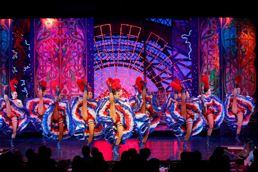Paris: Moulin Rouge Dinner Show, Champagne, and Transport - Key highlights to know before you go