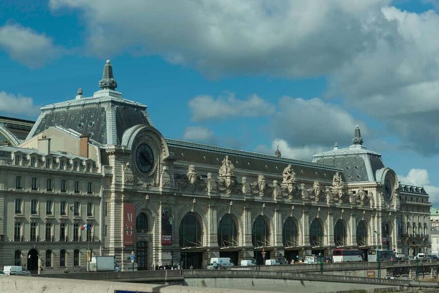 Paris: Musée d'Orsay Walking Tour With Reserved Access - What reserved access really does, and where it might fall short