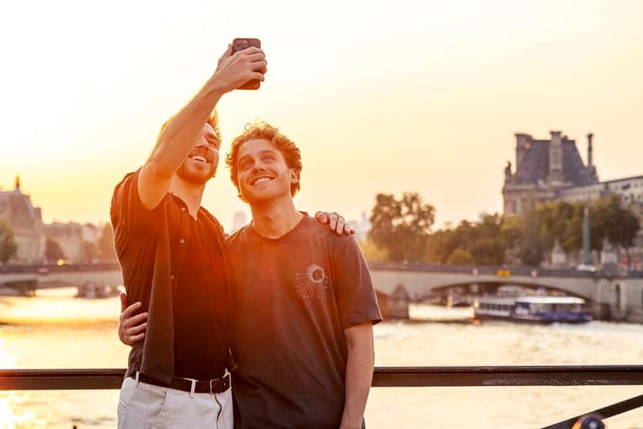 Paris: Night Small-Group Bike Tour & Boat Cruise - Musée d’Orsay and the Seine Stretch: Learning the River’s Rhythm