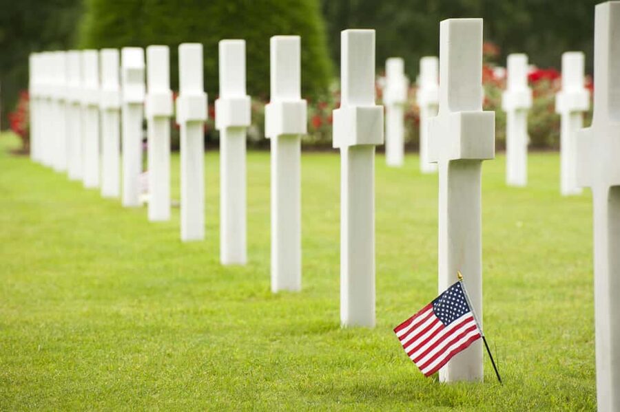 Paris: Normandy D-Day Sites Guided Day Trip with Lunch - Who should book this D-Day day trip