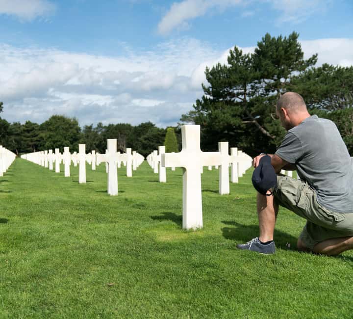 Paris: Normandy D-Day Sites Guided Day Trip with Lunch - Grandcamp-Maisy lunch: Norman flavors plus a timed port stop