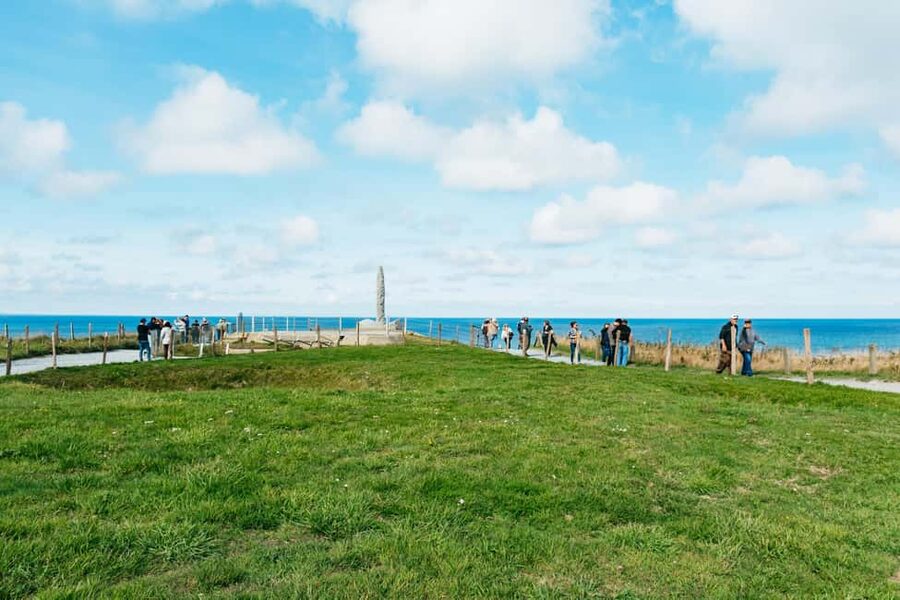 Paris: Normandy D-Day Sites Guided Day Trip with Lunch - Why the included guide makes this feel worth $117