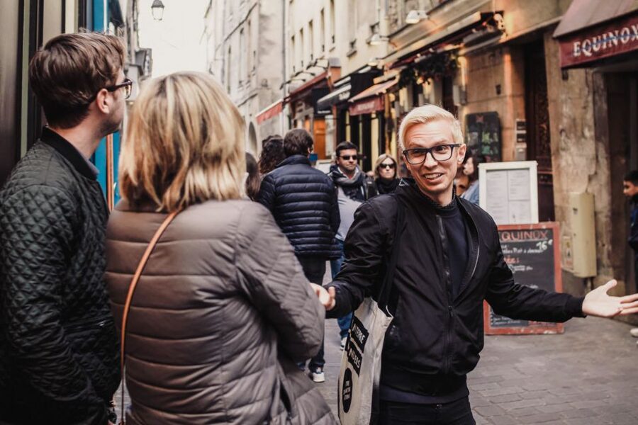 Paris: Notre Dame and Île de la Cité Walking Tour - Tips to make your visit smoother from the first step