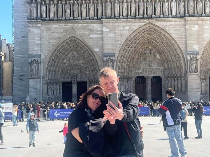 Paris: Notre-Dame Cathedral Exterior Tour - Dress code and rules that can trip you up
