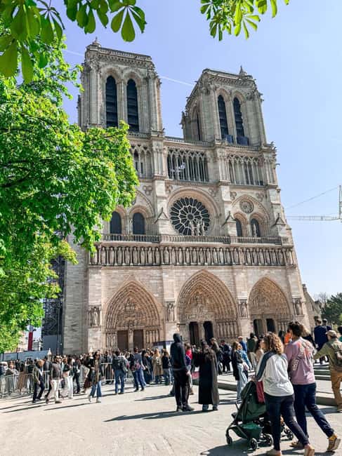 Paris: Notre Dame Cathedral Tour & Seine River Cruise - Where to meet and how the two locations affect your day