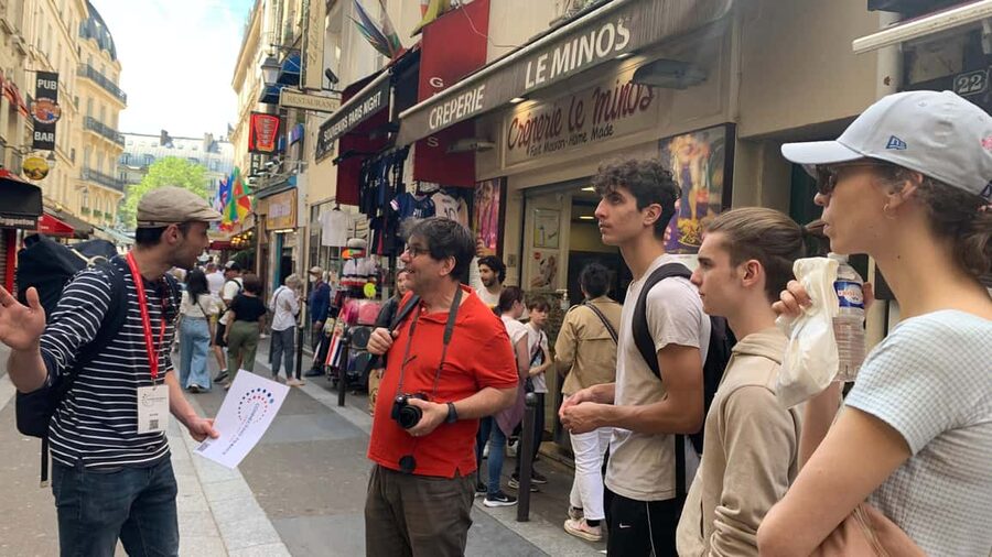 Paris: Notre-Dame Exterior and Latin Quarter Guided Walk - Starting Point at Place Saint-André des Arts, and Why It Helps