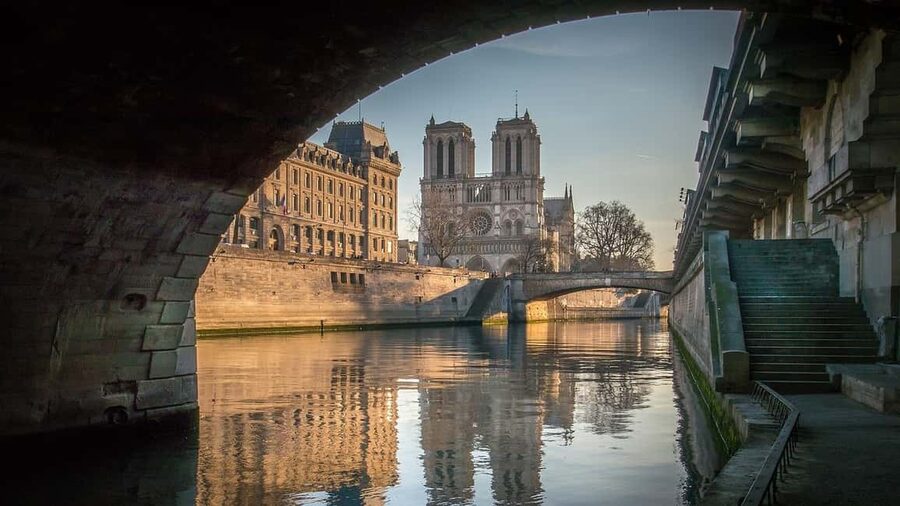 Paris: Notre Dame Guided Tour with Reserved Access option - Exterior Tour: The Façade, Towers, and Statue Details You Will Actually Notice