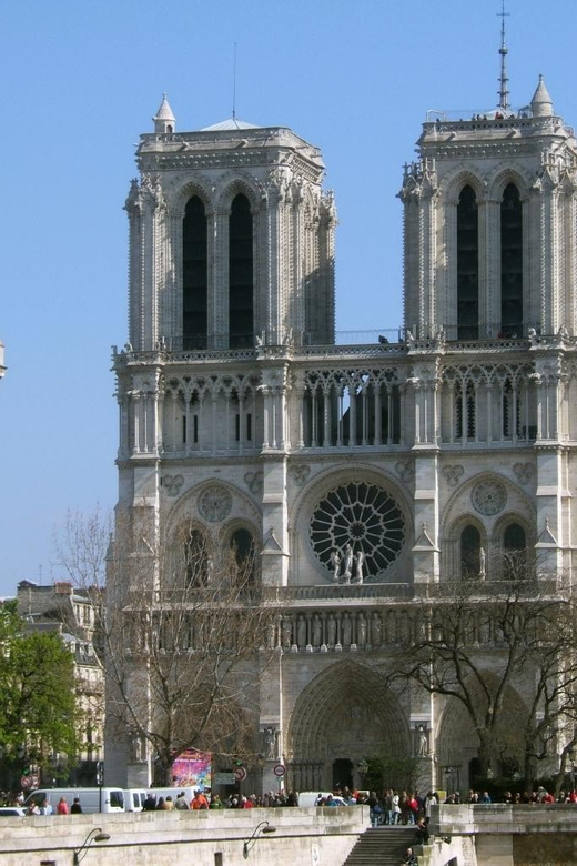 Paris: Notre Dame Outdoor Tour with Sainte-Chapelle / Crypt. - Key things I’d circle before you book