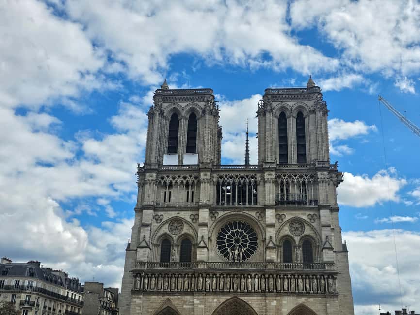 Paris: Notre Dame Outdoor Tour with Sainte-Chapelle / Crypt. - Shakespeare and Company: the 5-minute literary reset