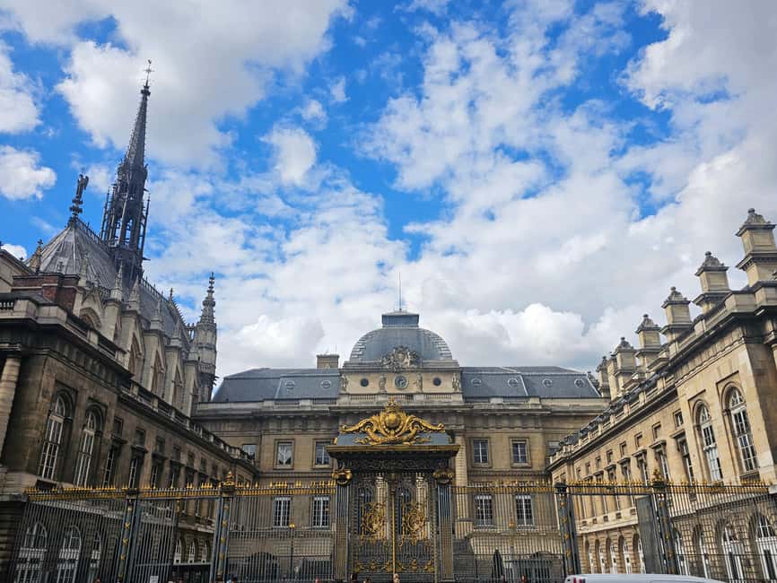 Paris: Notre Dame Outdoor Tour with Sainte-Chapelle / Crypt. - Île de la Cité crypt visit: how the self-guided time feels