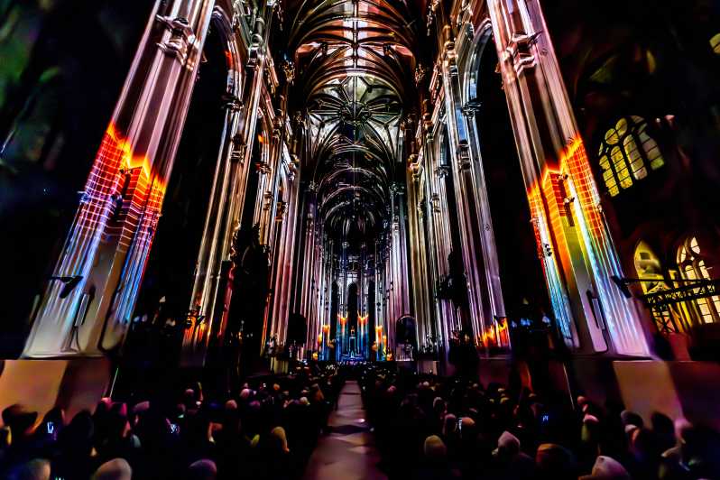 Paris: Nouveau spectacle Son et lumière - LUMINISCENCE - Two versions of the music, and how to choose