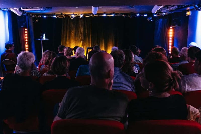 Paris: Oh My God She's Parisian! English Comedy Show - A Solid Way to Plan Your Evening