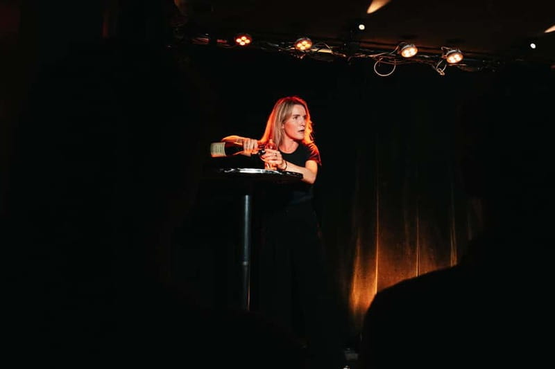 Paris: Oh My God She's Parisian! English Comedy Show - Who This Show Is For (And Who Should Skip It)