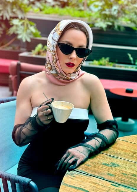 Paris: Old Money Photo Shoot with Outfits and Accessories - Should you book this Old Money photo shoot?