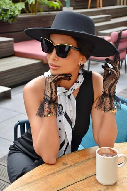 Paris: Old Money Photo Shoot with Outfits and Accessories - Price check: what $117 covers for a one-hour private shoot