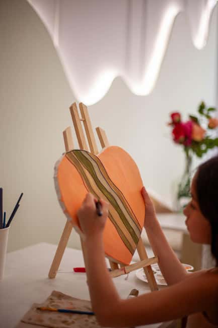Paris : Painting experience in an art cafe - What you pay for: value at about $46 per person