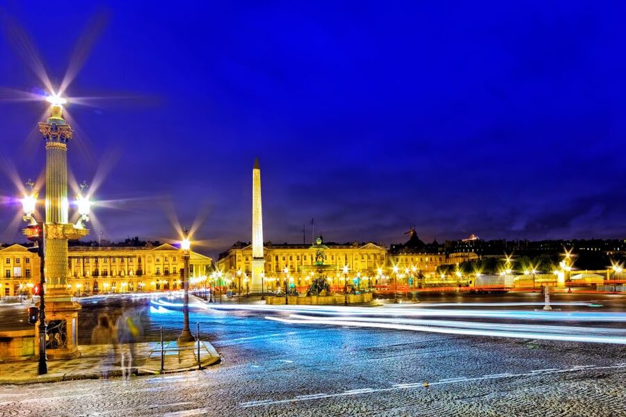 Paris: Panoramic Night Tour with Audio Guide and Host - Open-top vs the real night weather