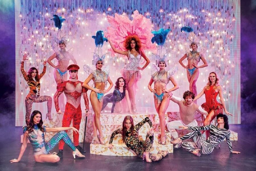 Paris: Paradis Latin Cabaret Show with Optional Champagne - Optional champagne: worth it, or just a nice add-on?