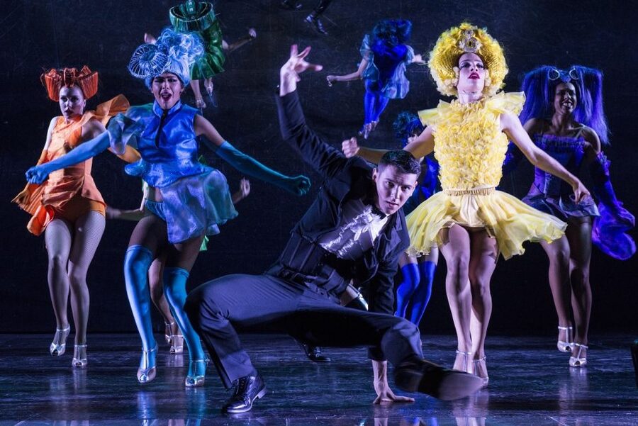 Paris: Paradis Latin Cabaret Show with Optional Champagne - Price and value: is $106 per person a fair deal?