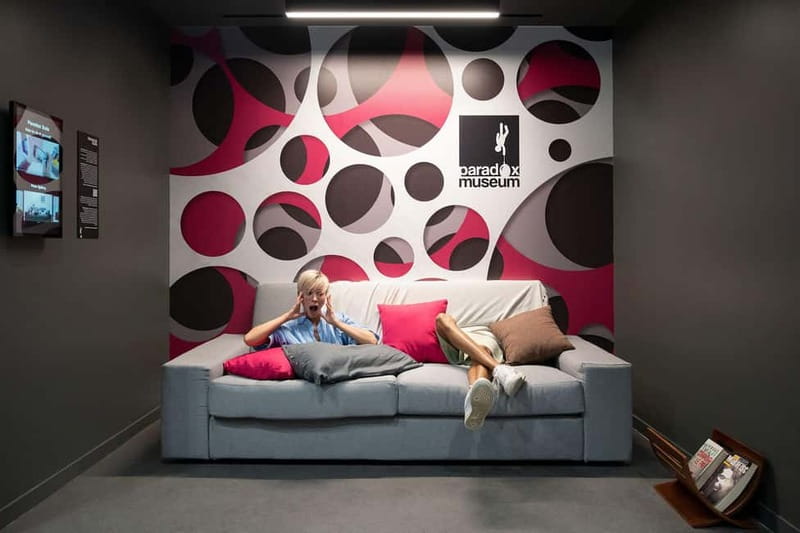 Paris: Paradox Museum Entrance Tickets - Photo Points, QR Codes, and Staff Help for Group Shots