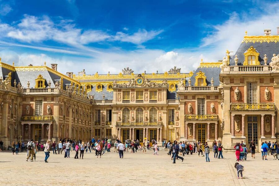 Paris Pass® Plus: Tickets to Louvre, Eiffel Tower & 90+ more - Getting the Go City app right, so the pass does not trip you up