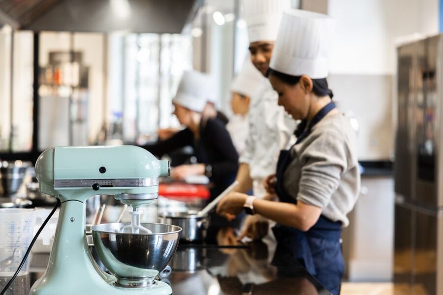 Paris: Pastry Class with Ferrandi Chef at Galeries Lafayette - Choosing your recipe: strawberry pie, millefeuille, or Saint Honore