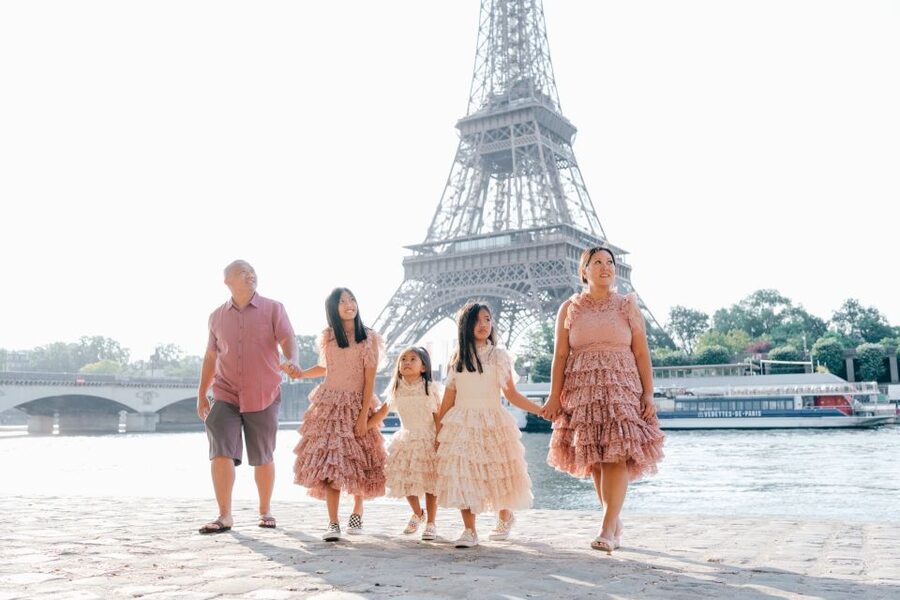 Paris: Photo Shoot with a Private Travel Photographer - Practical planning tips to make your shoot smoother