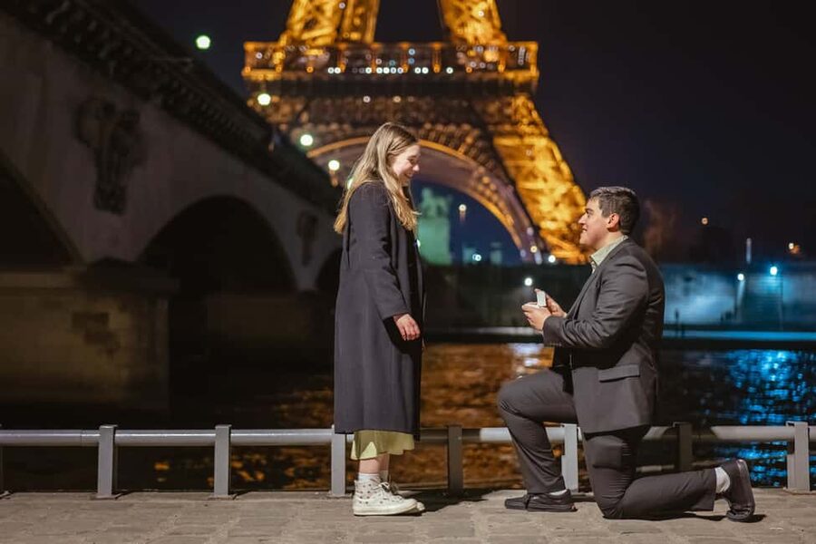 Paris photographer 1 hour near the Eiffel Tower or in Paris - Weather, timing, and comfort: how to get great results in real conditions