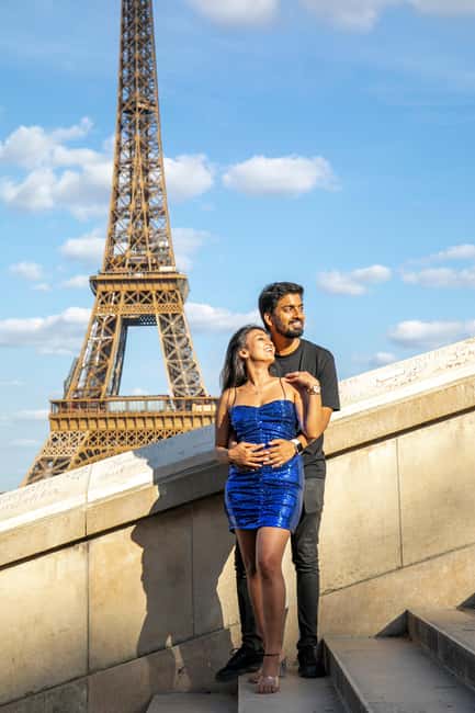Paris: Photoshoot Around Eiffel Tower with 55 Edited Photos - Pose Coaching That Helps You Look Like Yourself