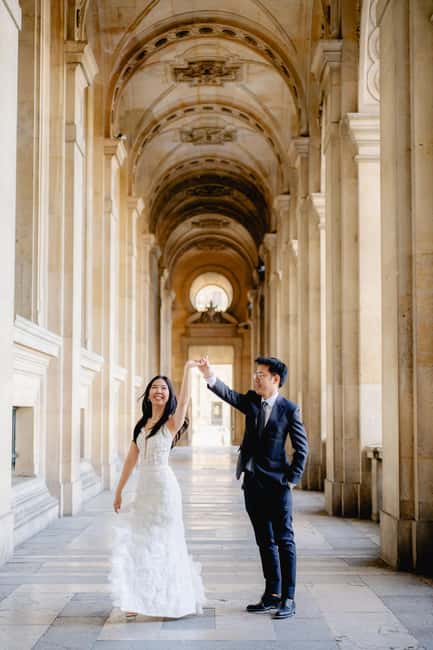 Paris: Premium Professional Photo Shoot - The 1-hour flow: consult, styling tips, then fast, guided shooting