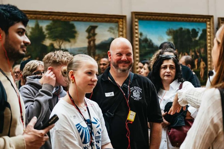 Paris: Priority Access, Guided Louvre Museum Tour w/ Expert - Key points that make this Louvre tour work