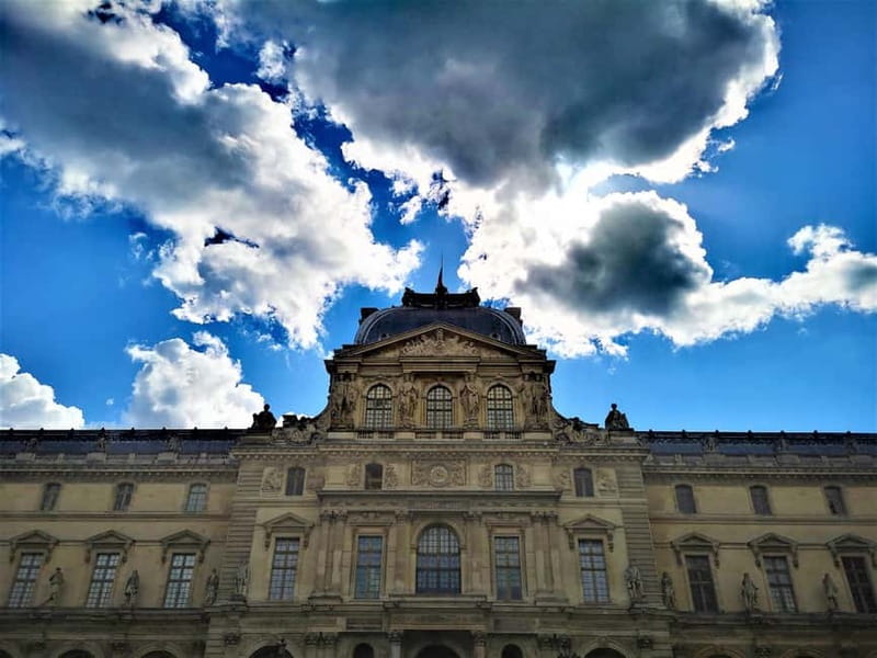 Paris Private city tour - What You See in a Louvre Area Start, Without the Museum Lines