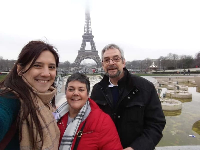 Paris: Private Custom Highlights and Gems Tour with a Local - Key things that make this tour worth your time