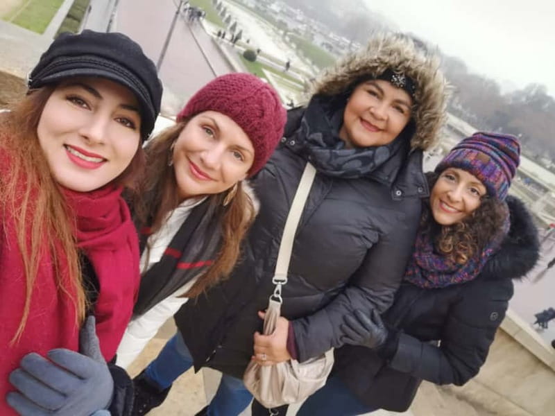 Paris: Private Custom Highlights and Gems Tour with a Local - Who should book this tour, and who might skip it
